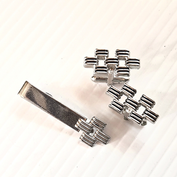 Swank Vintage Cuff Links And Tie Clip - Picture 1 of 3